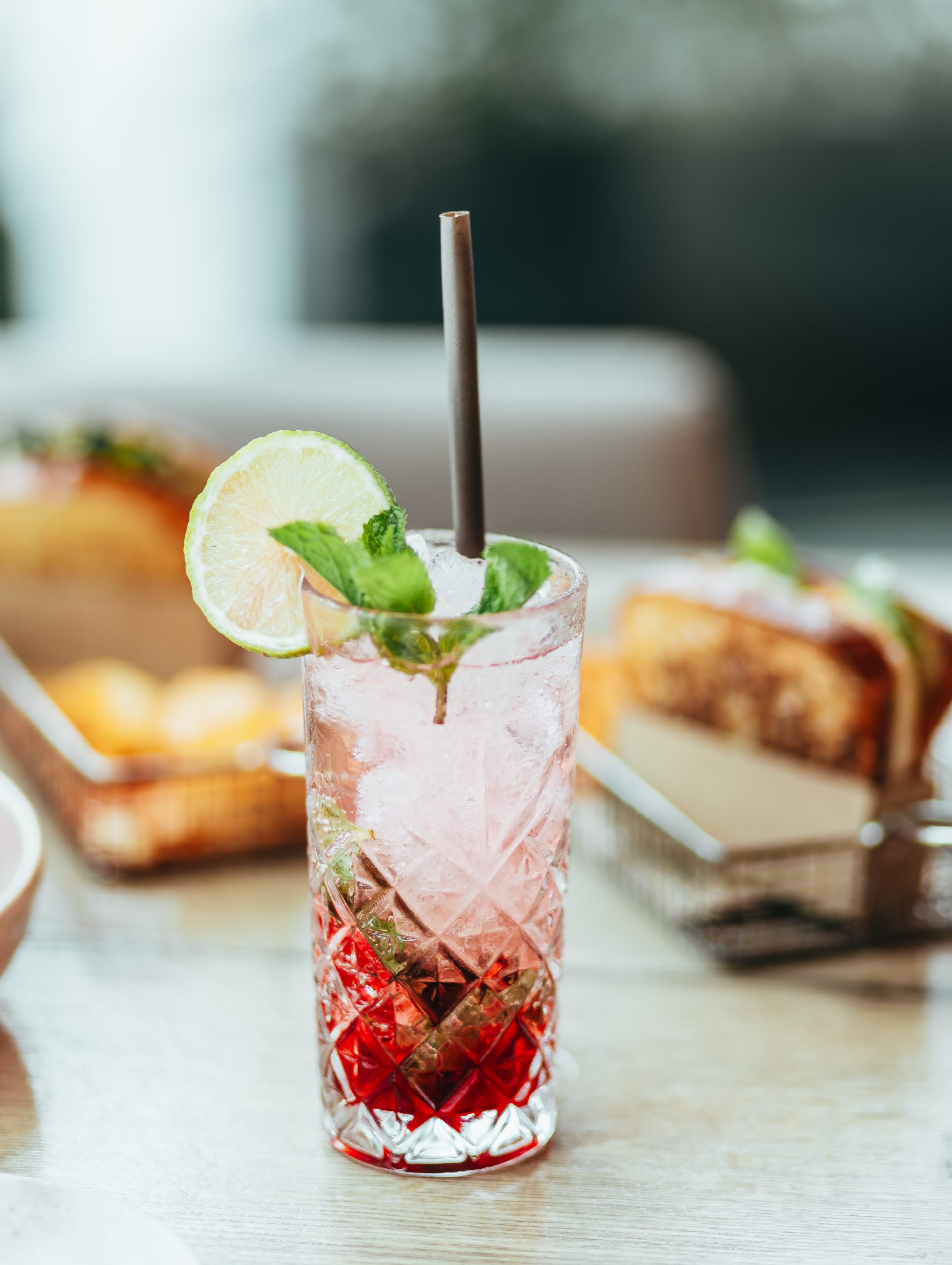 Smat strawberry Mojito   / 35 AED