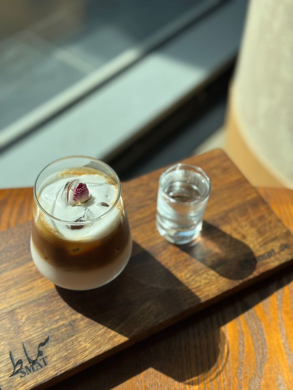 ICED ROSE LATTE - 32 AED